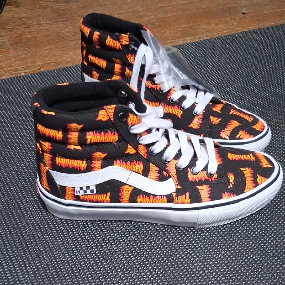 Vans "OFF THE WALL" "THRASHER FLAMES" High-Top SKATEBOARDING Sneakers - Picture 3 of 7